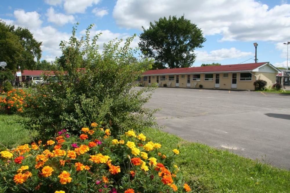 Avalon Motel Belleville Exteriér fotografie